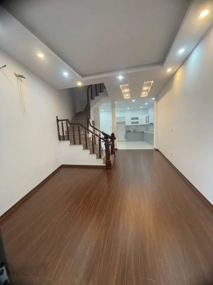 Việt Hưng - nhà đẹp dân xây 78m2 - 4 tầng 4 ngủ - ô tô sát cửa - chỉ chưa đến 5 tỷ 1