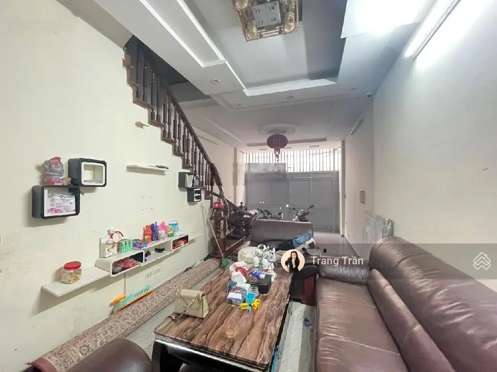 Phân lô Trần Quốc Hoàn, 53m2 nhà đẹp, mặt tiền 4.5m, 2 ô tô tránh trước cửa, 17 tỷ, LH 0973 355 ***