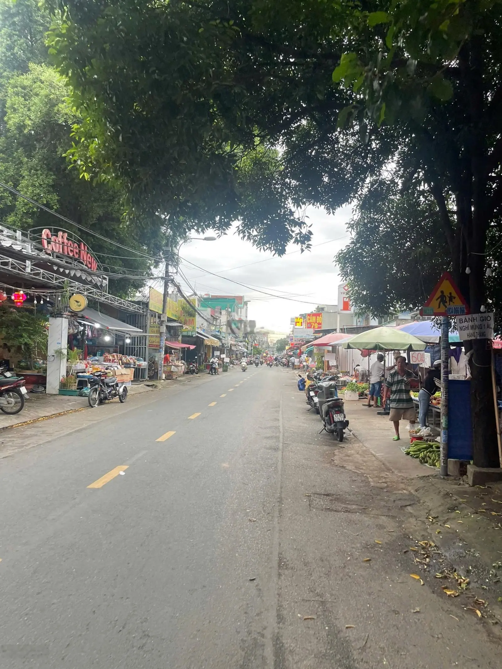 BÁN NHÀ TRUNG TÂM QUẬN 12 KHU SẦM UẤT ĐÔNG ĐÚC