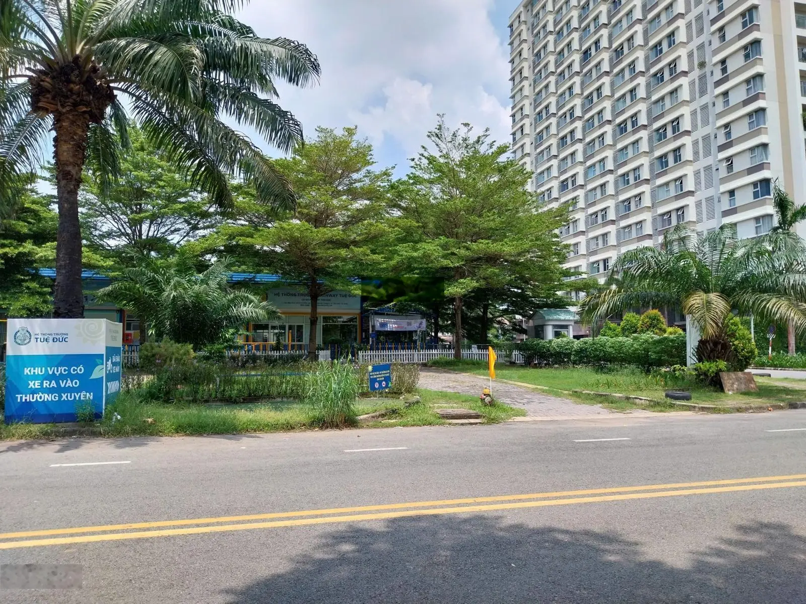 Bán căn góc 2PN - 68m2 ở CC Fuji Residence, KDC Nam Long, Phước Long B, Q9, giá 2.8 tỷ