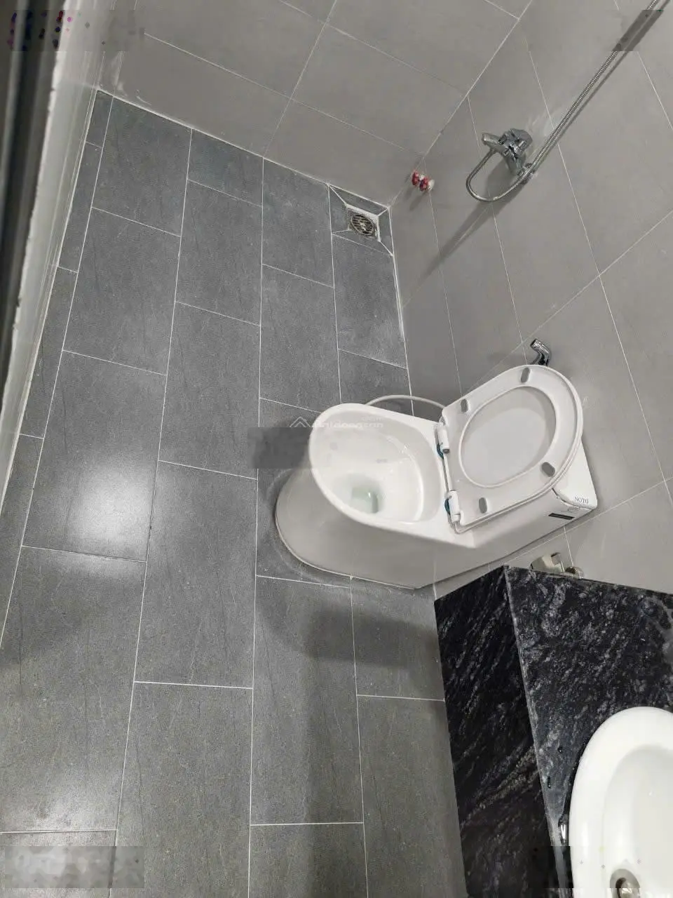 Bán toà nhà VP ngay Lương Đình Của, An Khánh kết cấu 5 tầng với 250m2 sàn giá 19,5 tỷ còn TL