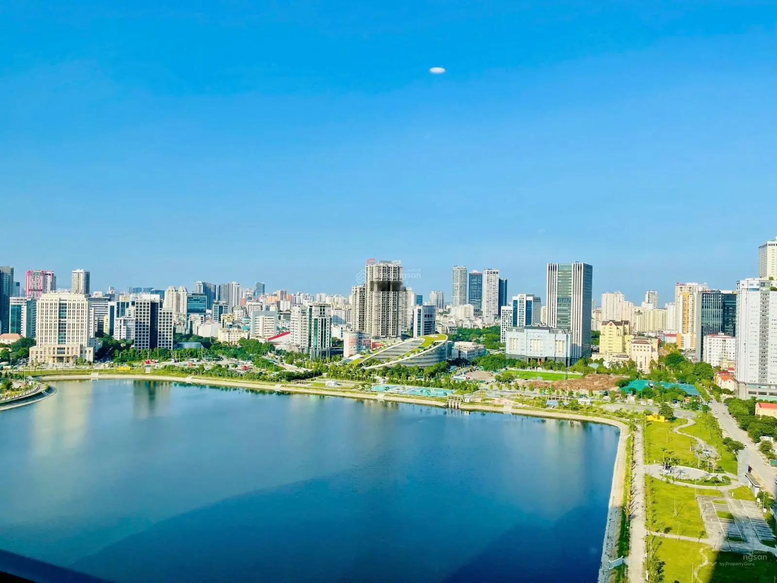 Chính chủ bán căn góc 4 ngủ full nội thất liền tường. Dt 155m2 view trọn Hồ, giá 18 tỷ