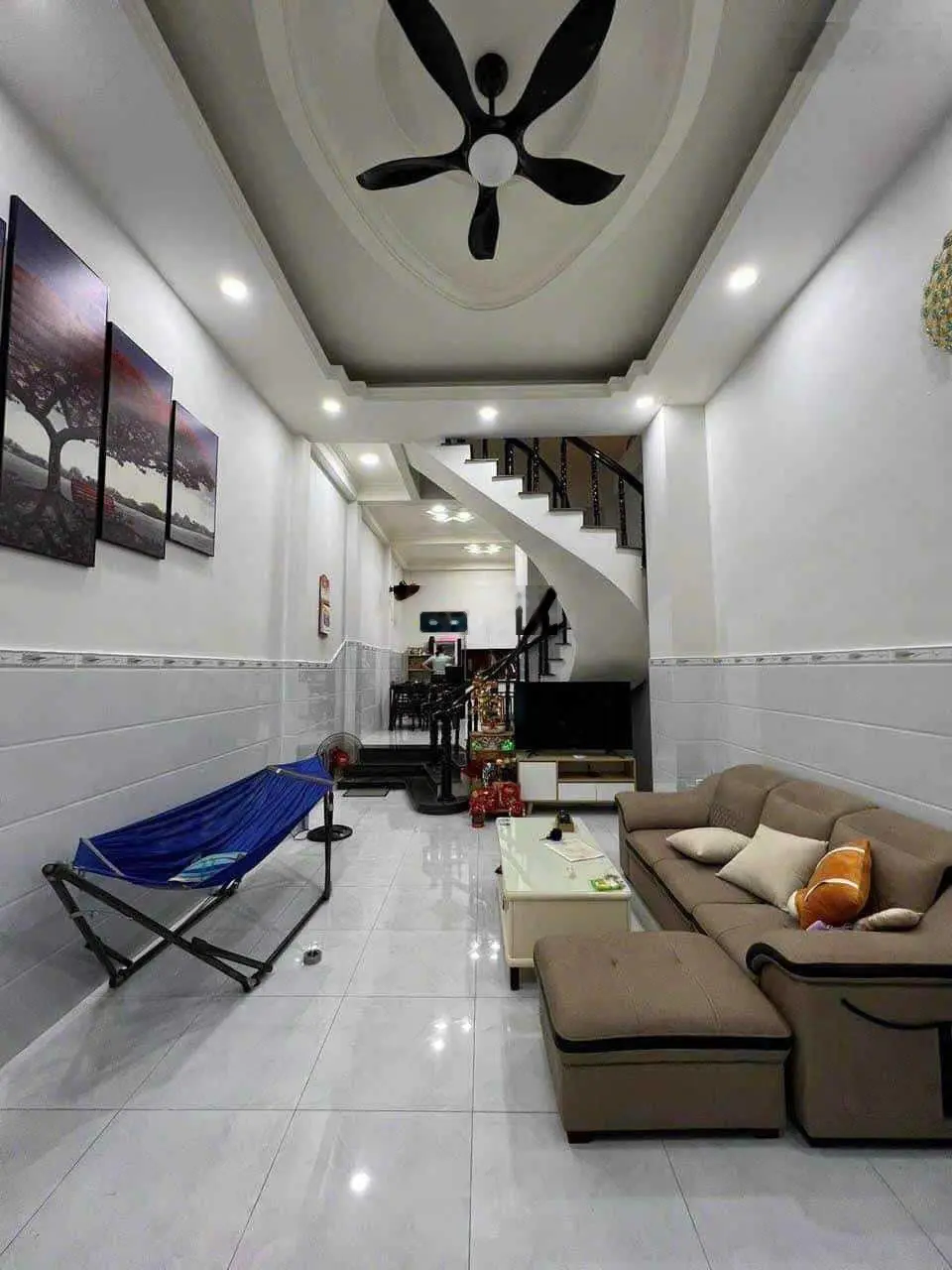 Chính chủ bán nhà đường 297 Phước Long B, Quận 9 ,63m2, 1 trệt 2 lầu
