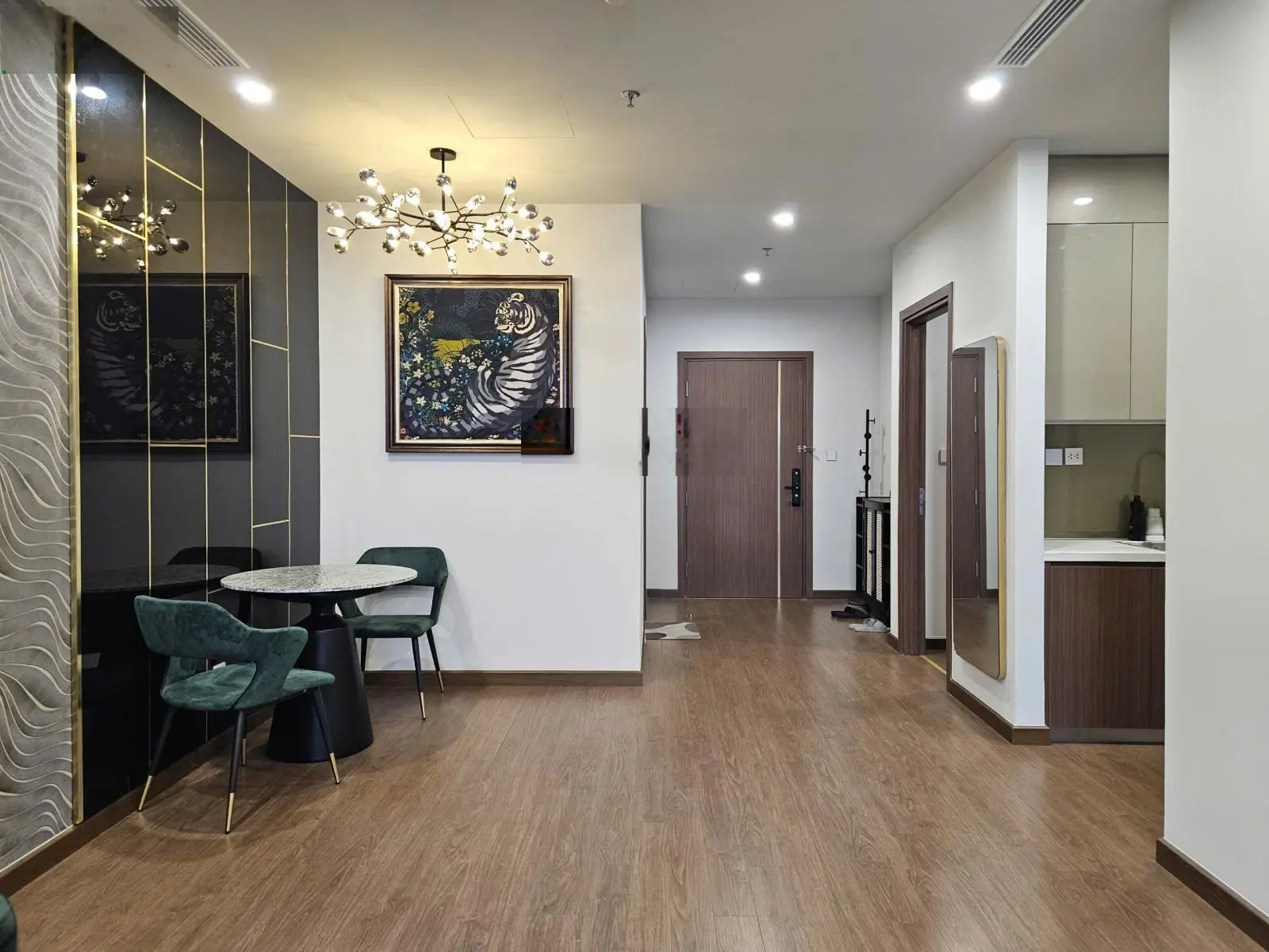 Bán căn hộ cao cấp 88m2 thiết kế 2 ngủtại the matrix one. căn hộ tầng trung, siêu siêu hiếm.