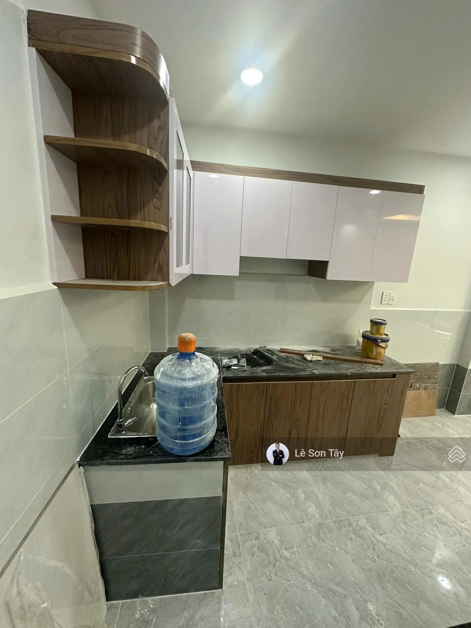 Nhà sổ hồng riêng ! Hẻm 160 Nguyễn Văn Quỳ l P.Phú Thuận l Quận 7. DT : 5m x 8m l Giá : 2,68 tỷ TL