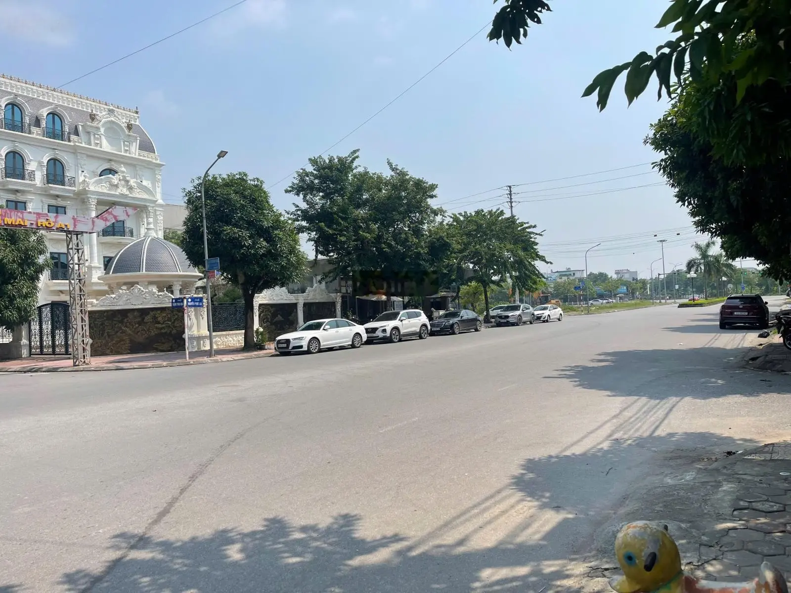 Nhà Đẹp - Vị Trí Vàng - Cơ Hội Vàng! Bán nhà riêng gần 90m2 chính chủ mặt Nguyễn Phúc Lai , Phủ Lý