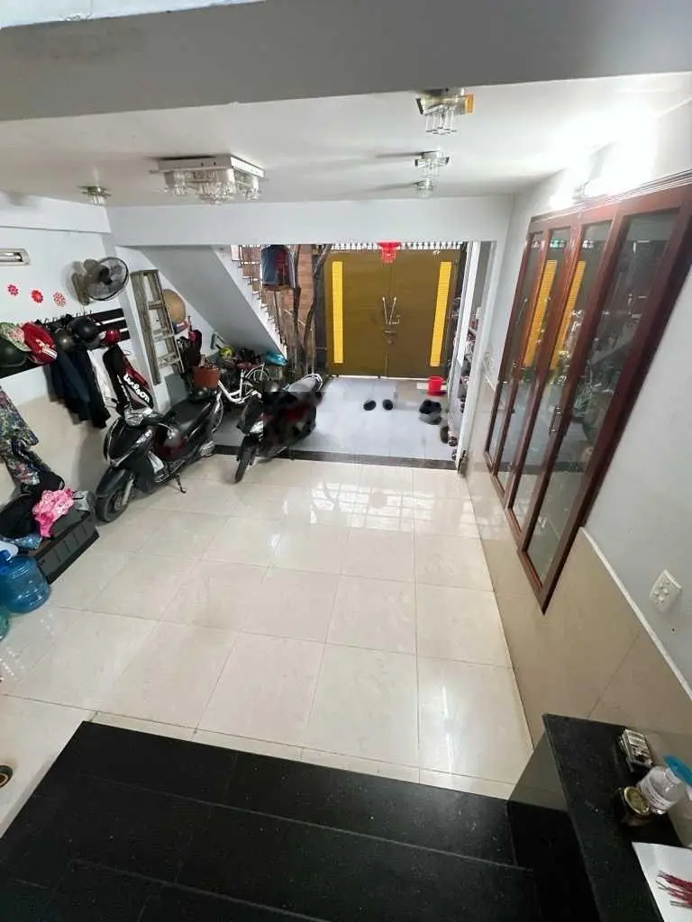 Nhà 2 mặt tiền Khu VIP sân bay Tân Sơn Nhất, 4 tầng, kinh doanh mọi ngành nghề