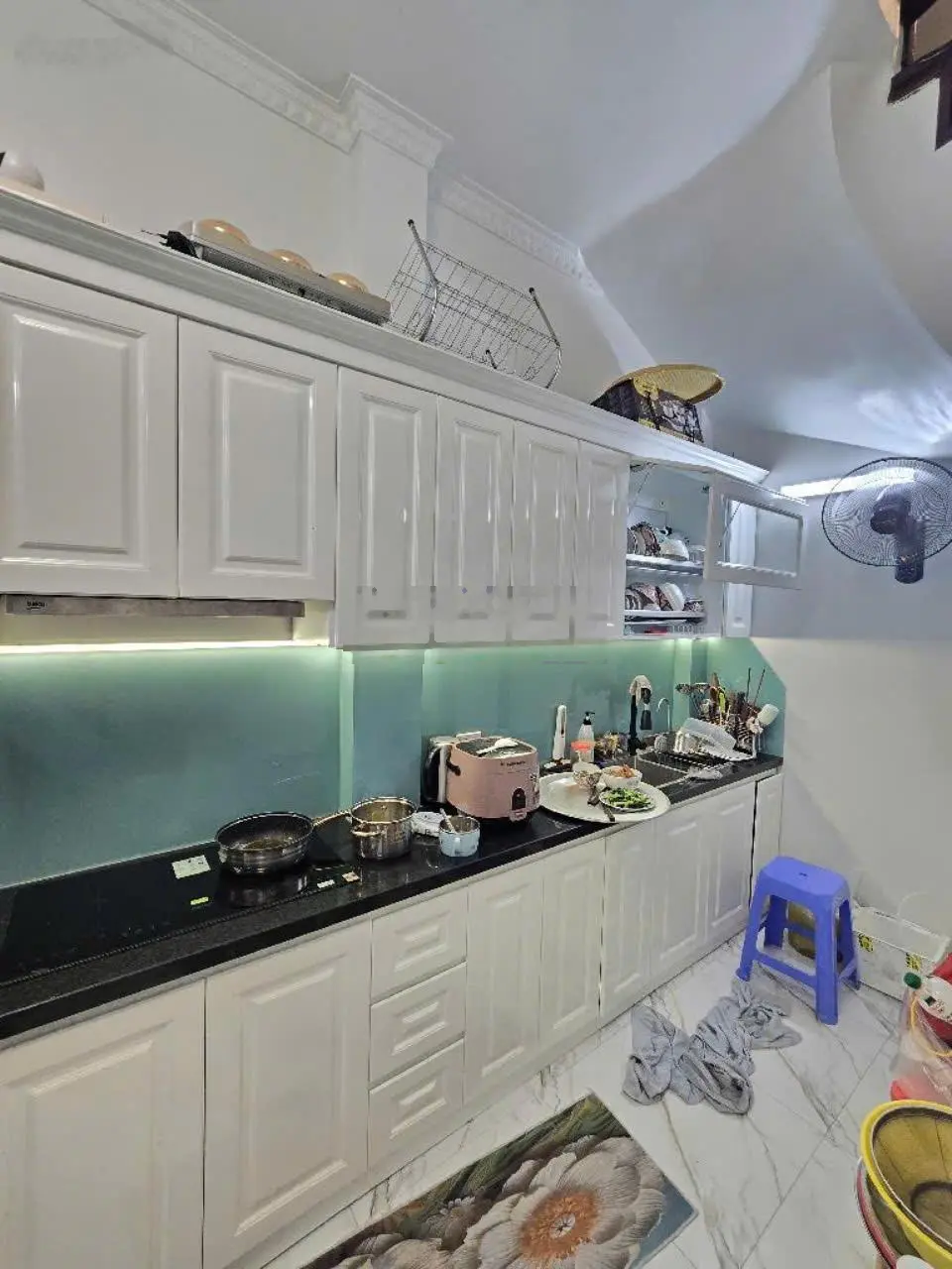 Bán nhà Kim Ngưu, lô góc, 27m2 x 5 tầng, sổ đỏ, nhà đẹp, nội thất đầy đủ, 4,9 tỷ