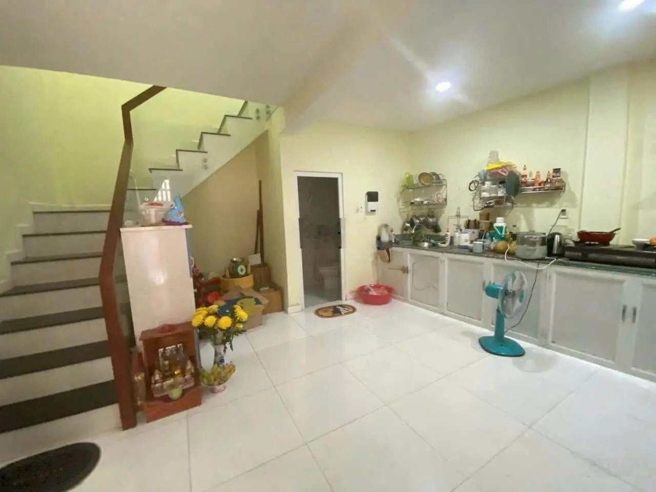 Bán nhà riêng tại Đường Nguyễn Hiền, Dĩ An, Bình Dương, giá siêu hời chỉ với 1,98 tỷ, 34,4m2
