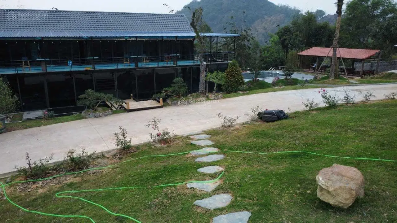 Chuyển nhượng 18000m2 (1,8ha) khuôn viên nghỉ dưỡng tuyệt đẹp tại Kỳ Sơn, Hoà Bình