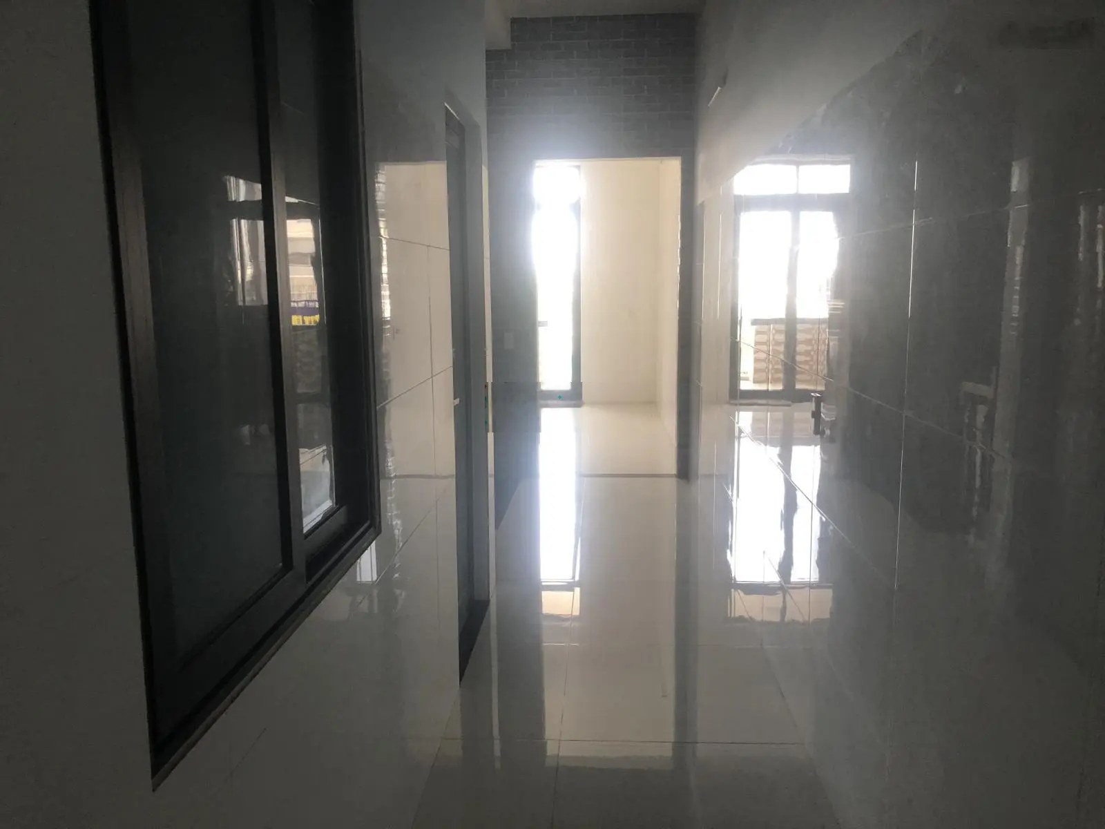 Bán Nhà 4 tầng tại Đường 29/3, mặt tiền đường rộng 36m - Kinh Doanh sầm uất.