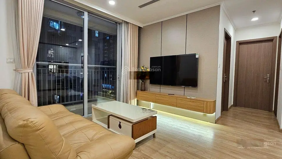 Florence - chính chủ bán gấp 2 ngủ full đồ đẹp, hướng mát, giá 4,4 tỷ bao thuế phí