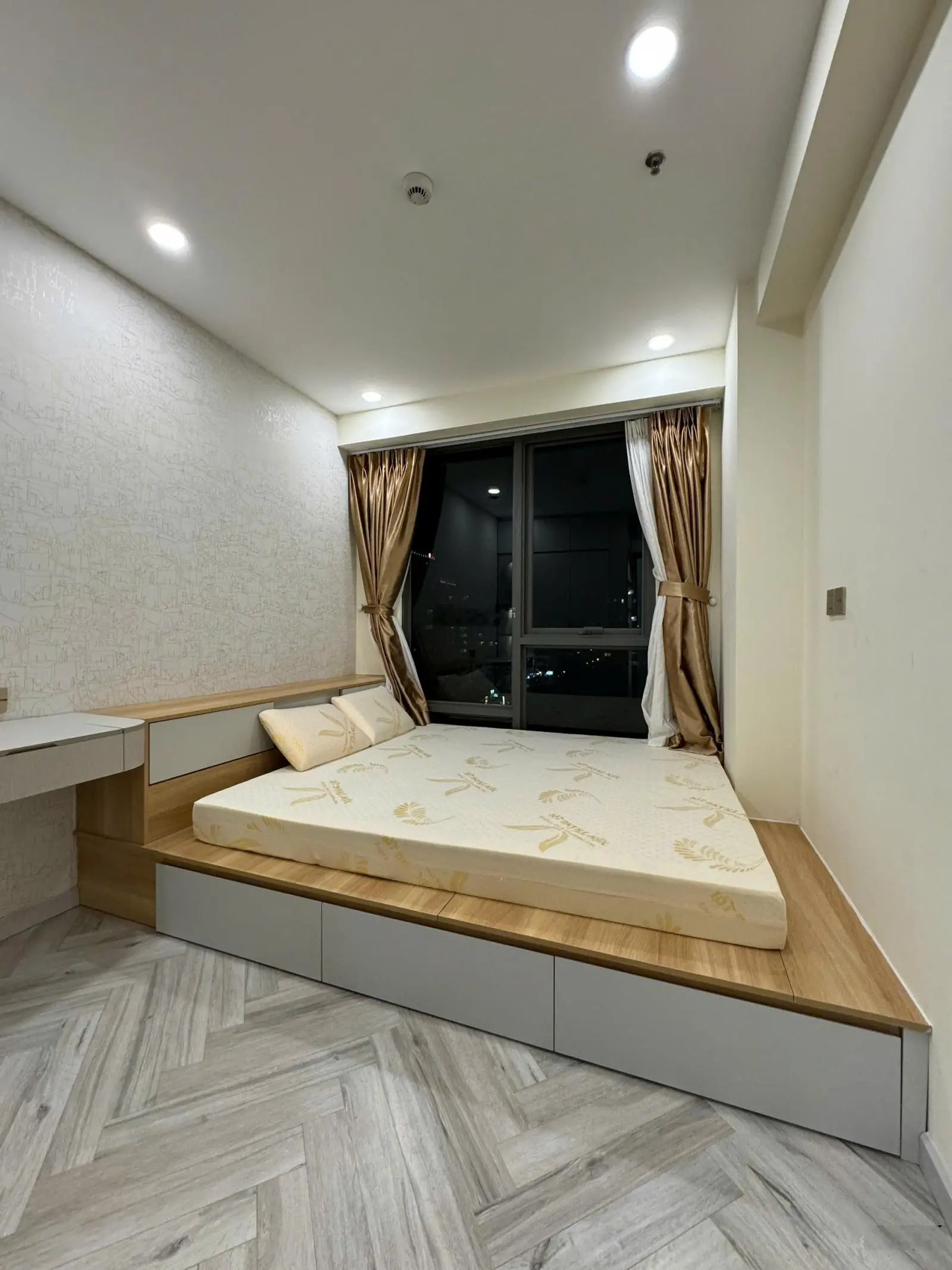 Bán The Ascentia, 2PN, 2WC đầy đủ nội thất. Có giá 6,7 tỷ