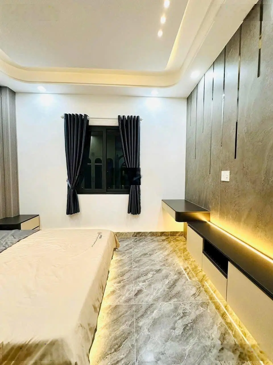 Hốt bạc nhà bán gấp cho thuê tại Lê Đại Hành, 3,55 tỷ, 59,3m2, sổ riêng chính chủ hẻm xe hơi