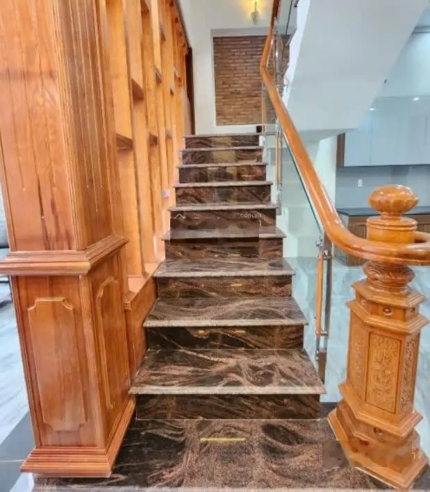 Chính chủ bán nhà 1 trệt 1 lầu sân oto 81m2 sổ riêng ngay KDC Triệu Hoàng Long TP. Thuận An