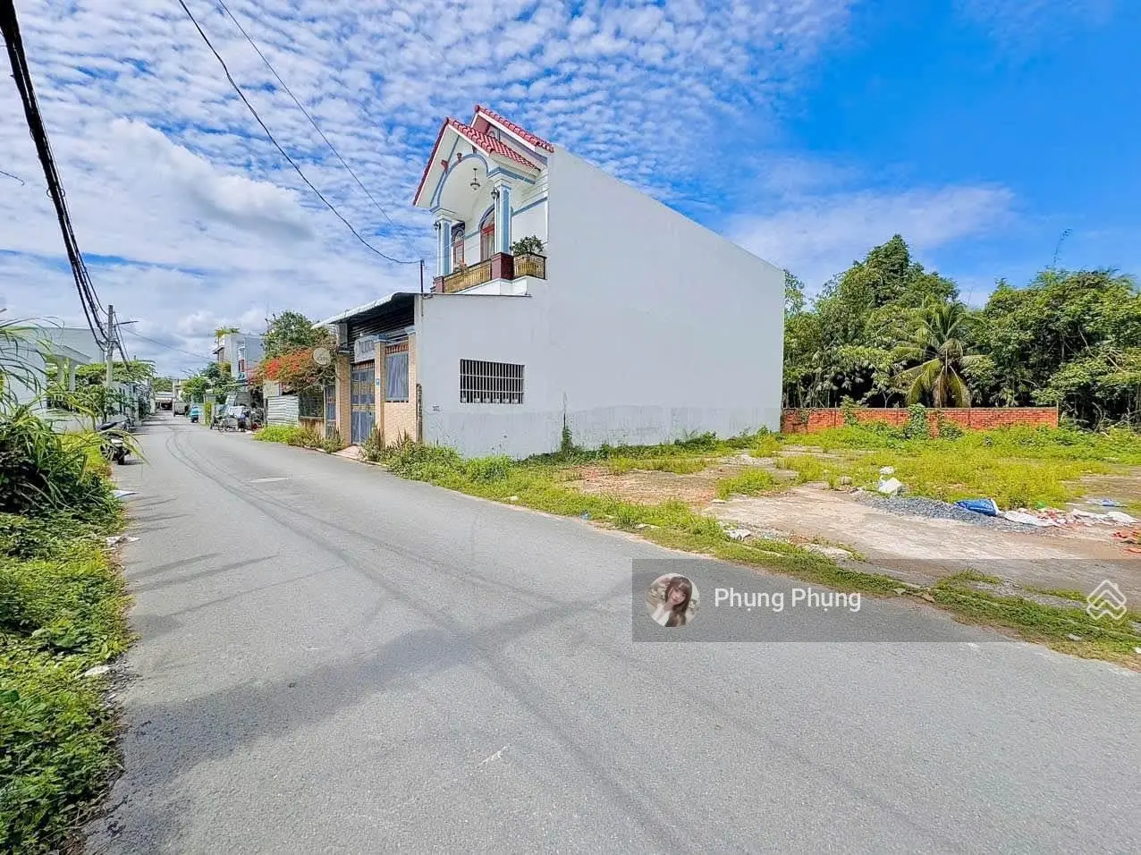 Kẹt tiền bán gấp lô đất MT Kinh Doanh ngay KĐT Mới Trà Vinh, Phường 4, dt 100m2, chỉ 600tr, SHR