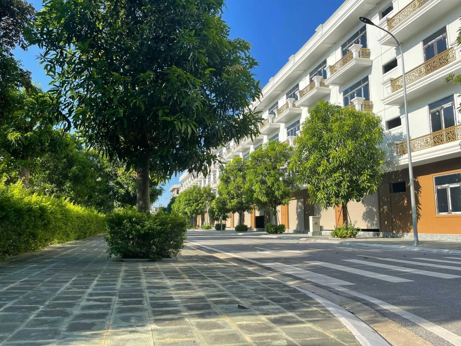 Nhà 4 tầng view công viên thuộc phường Quảng Thắng TT. TP Thanh Hóa 0919 959 ***