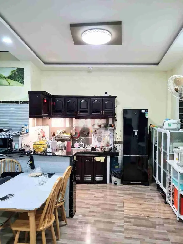 Bán nhà 3 mê , 3 tầng gần đường huỳnh ngọc huệ, giá nhỉnh 3 tỷ,