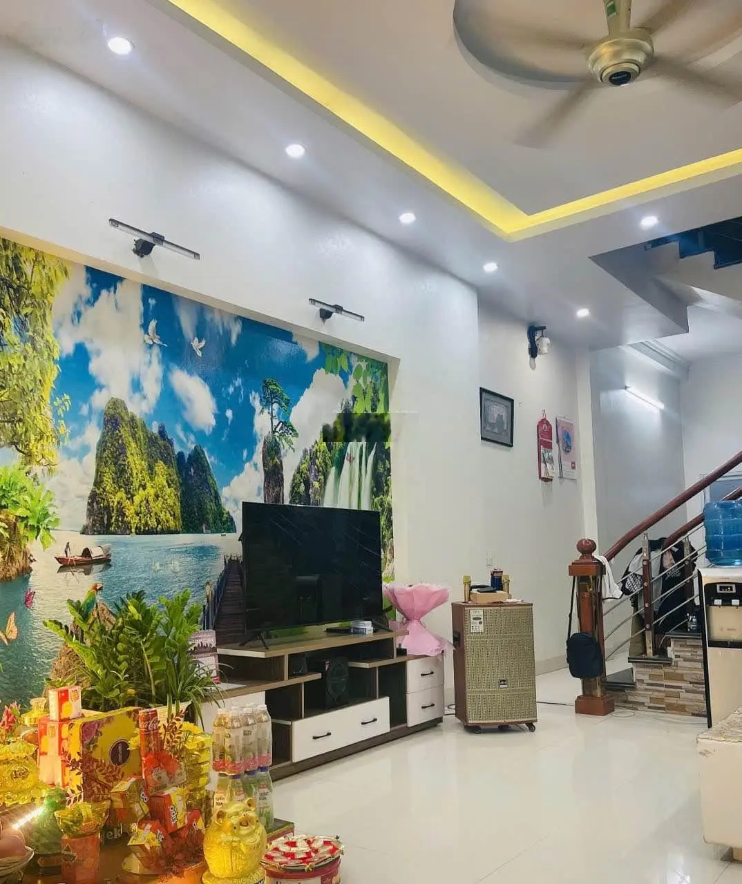 Bán nhà Đội Cấn Ba Đình 55m2 - 5 tầng, MT 5m ngõ thông, kinh doanh, ô tô đỗ, cách 2 nhà ra phố