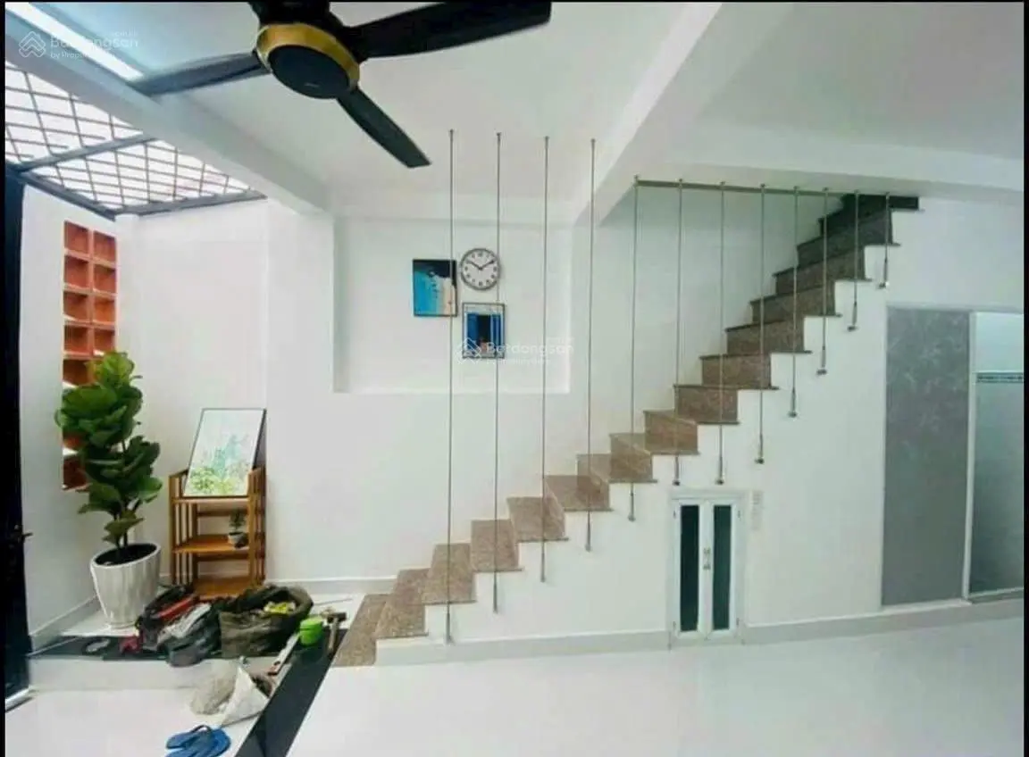 Cần bán gấp nhà gần HXH Quốc Lộ 13, P. 26, 27m2, 4,15 tỷ TL, LH 0908 274 ***