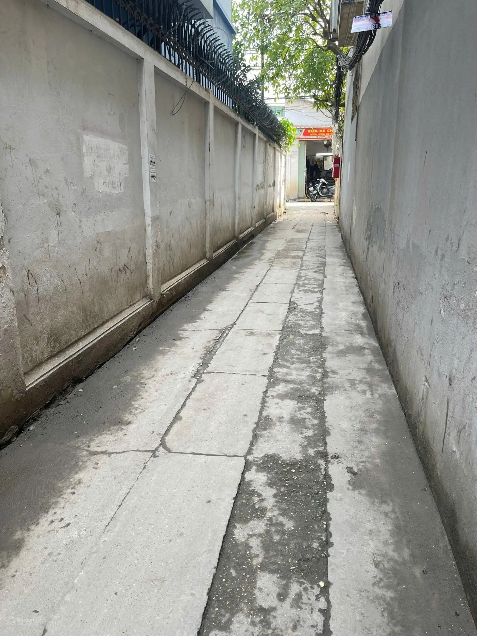 Chủ thiện chí bán giảm 800 triệu. Nhà Nghi Tàm ngõ to thông thoáng. 110m2 x 3 tầng