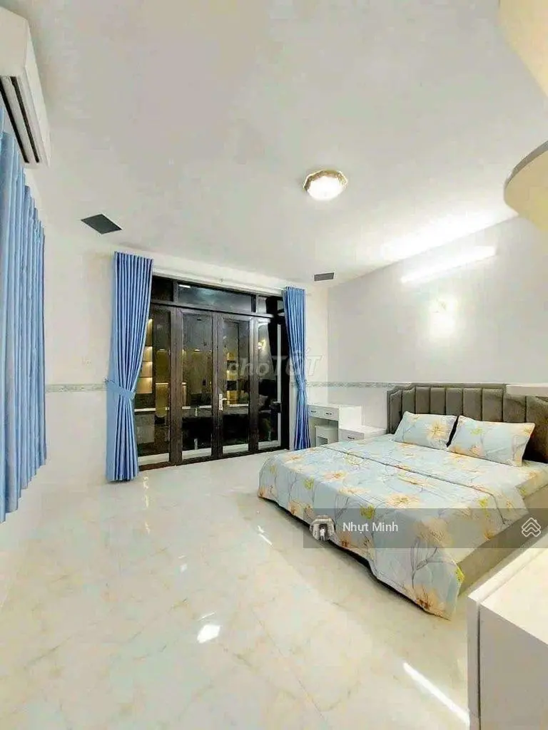 Nhà đẹp Vĩnh Hội Quận 4 - hẻm ôtô -3 tầng -4 phòng ngủ-Diện tích 60m2/2.860 tỷ.Thuê cao 17 triệu/th