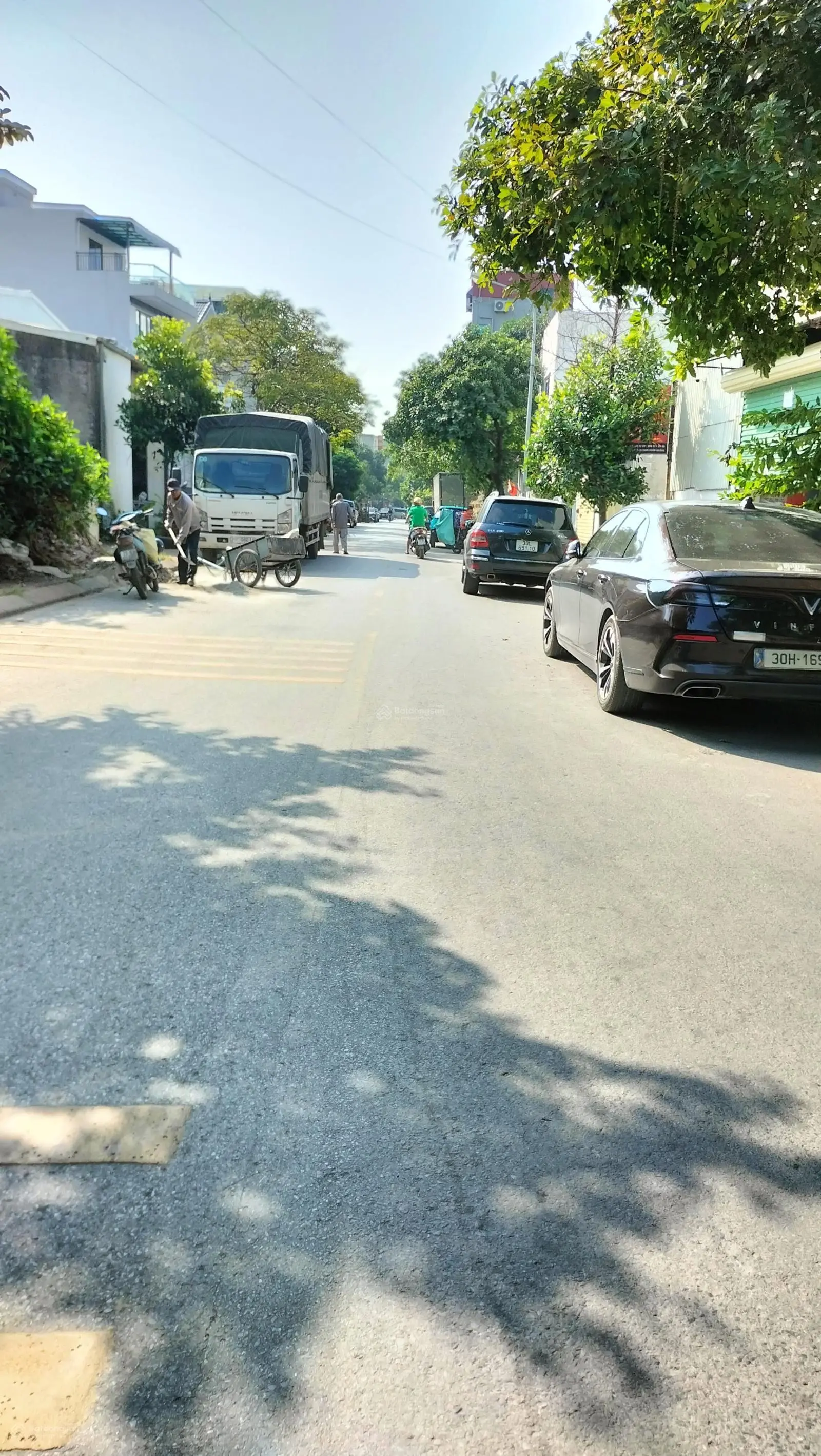 Vị trí đỉnh + Nguyễn Mậu Tài - Trâu Quỳ * 281m2 MT 12m - 3 ô tô tránh - Xưởng khung chắc chắn