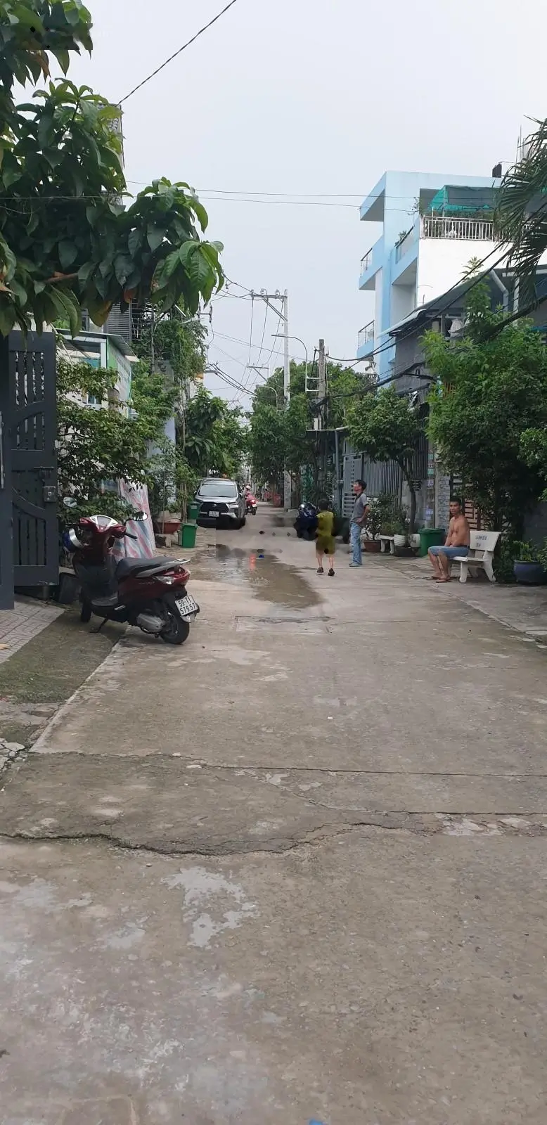 Nhà đẹp Hiệp Bình Chánh, 4 tầng, 110m2 (4x27m), hẻm oto tránh, sổ hồng riêng, 8.8 t.y