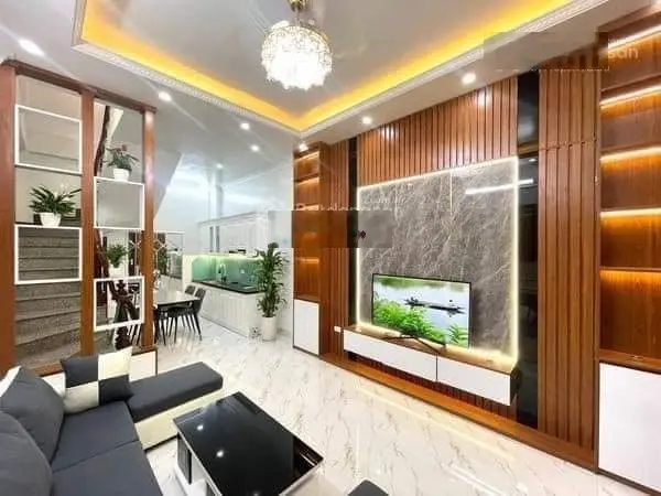 Siêu hiếm THUỴ KHUÊ-TÂY HỒ-HÀ NỘI, DT: 30m2 x 5 Tầng- MT: 3,7m / Giá : 4,95 Tỷ