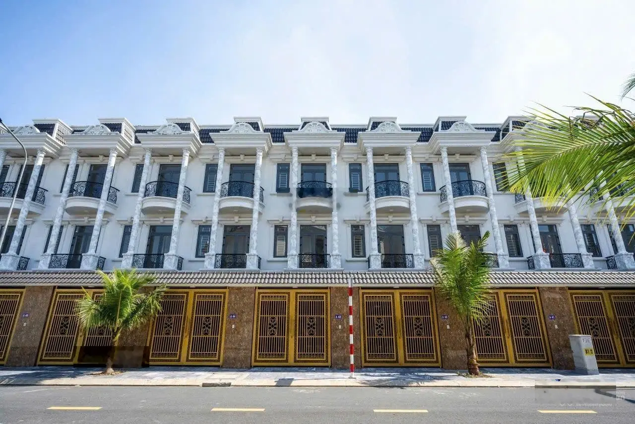 Bán nhà mặt phố sẵn sổ 80m2, giá 6 tỷ tại Nguyễn Thị Khắp, Dĩ An, Bình Dương