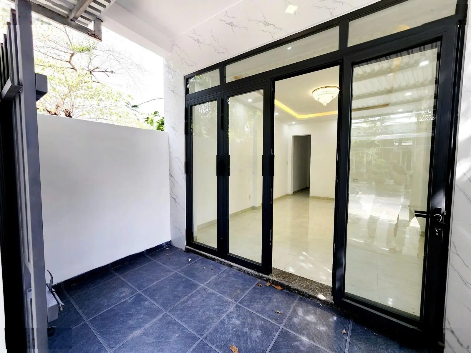 Bán nhà khu tái định cư đất lành , Vĩnh thái nha trang , Khánh hòa . Lh : 0905211133