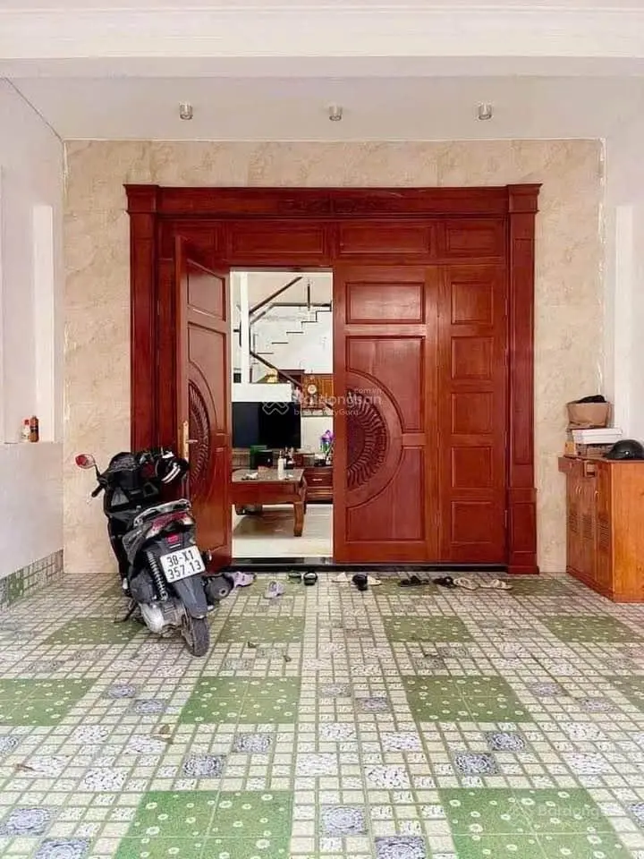 Chủ gửi bán nhà 1 trệt 1 lầu phường Đông Hòa, Dĩ an. DT 100m2. Gần siêu thị BigC. Đang cho thuê.SHR