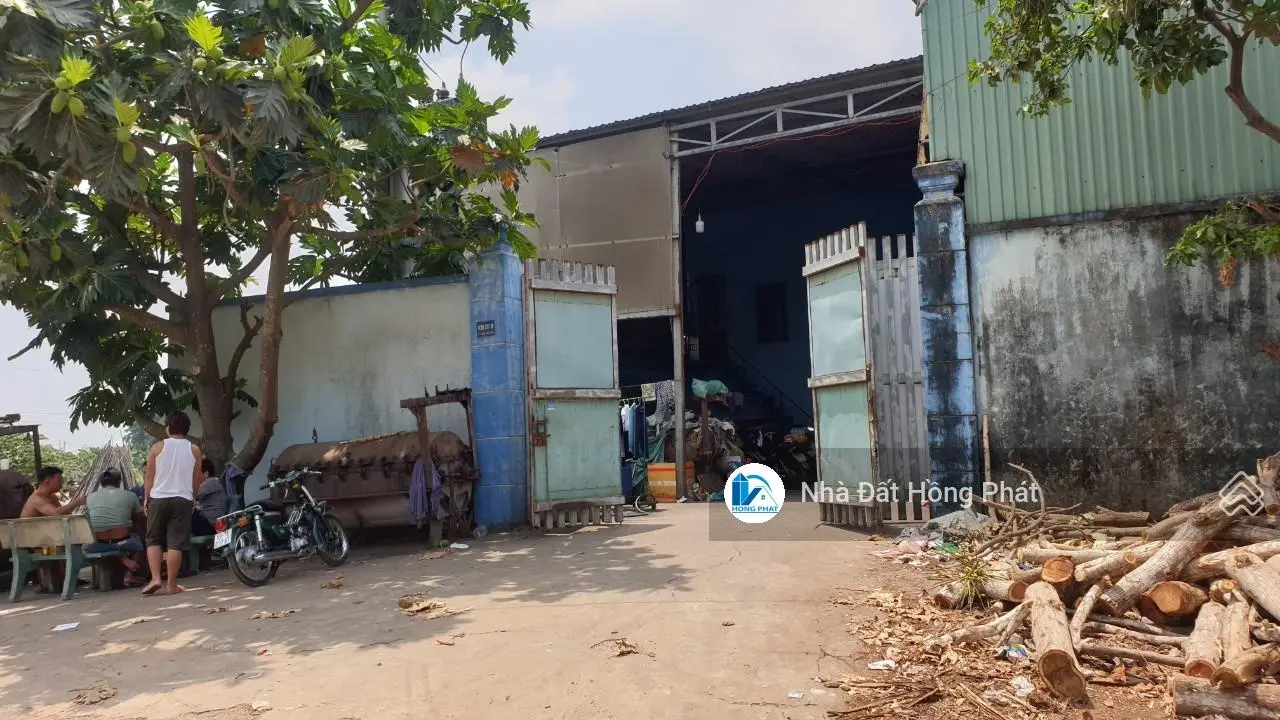 Xưởng bán DT 1000m2, mặt tiền nhựa 10m, gần ngã 3 Giồng, Xuân Thới Thượng - Hóc Môn