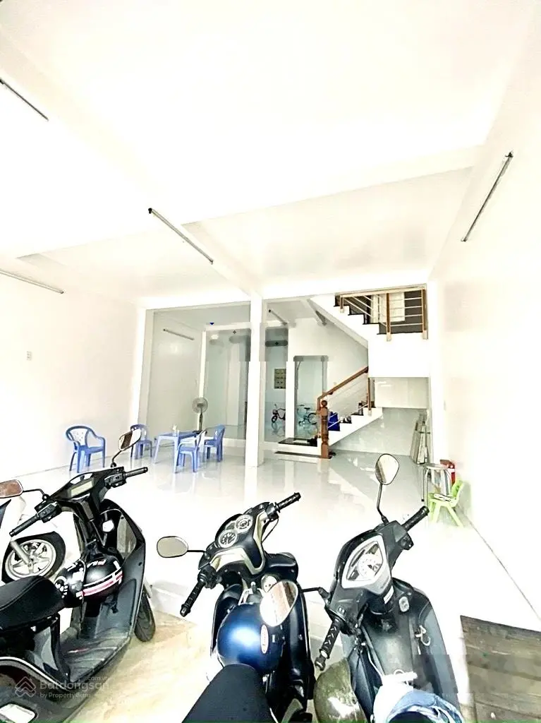 Mặt tiền Quận 6 - 5 tầng - ngang 6.5m - đường Hậu Giang - kinh doanh đa ngành - spa