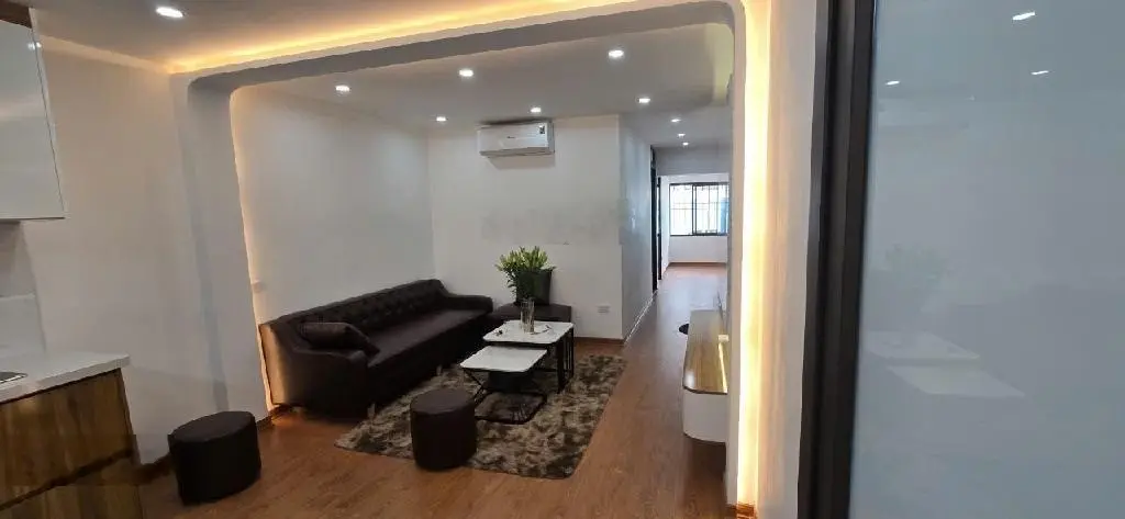 Bán căn TT Phương Mai - Đống Đa - lô góc - full nội thất - ở sướng - DT 60m2 giá 2.69 tỷ