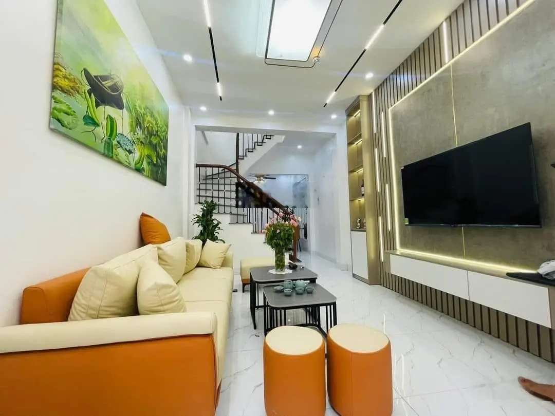 Cầu Diễn - Bắc Từ Liêm 42m2 - Ô tô đỗ cửa - Nhà dân xây tâm huyết, cực thoáng - Diện tích 42m2
