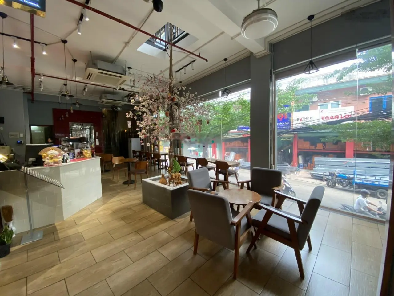 Bán nhà Võ Văn Tần, P6 Q3: DT 8x20m, 160m2, giá 37 tỷ còn thương lượng ạ