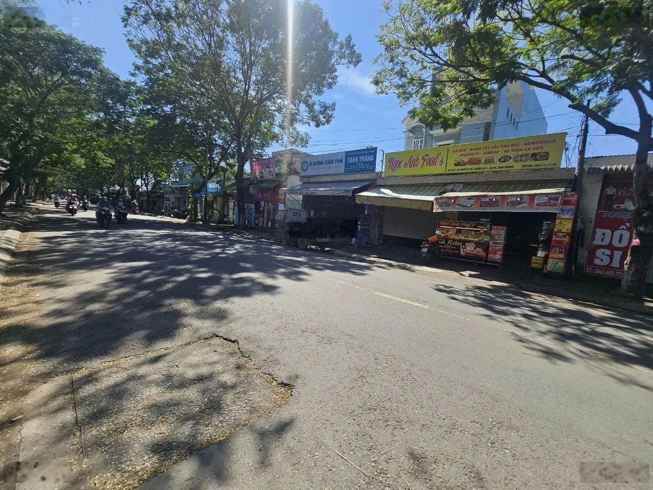 Mặt tiền kinh doanh biệt thự gần chợ trường học đường Nguyễn Du, Dĩ An, TP. Dĩ An