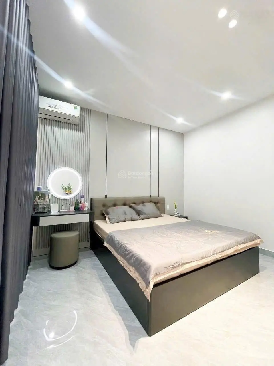 Bán nhà 40m2 - 3tỷ150 kế trường tiểu học Cách Mạng Tháng Tám Phân Hiệu 2 - đường Lê Lai, Tân Bình
