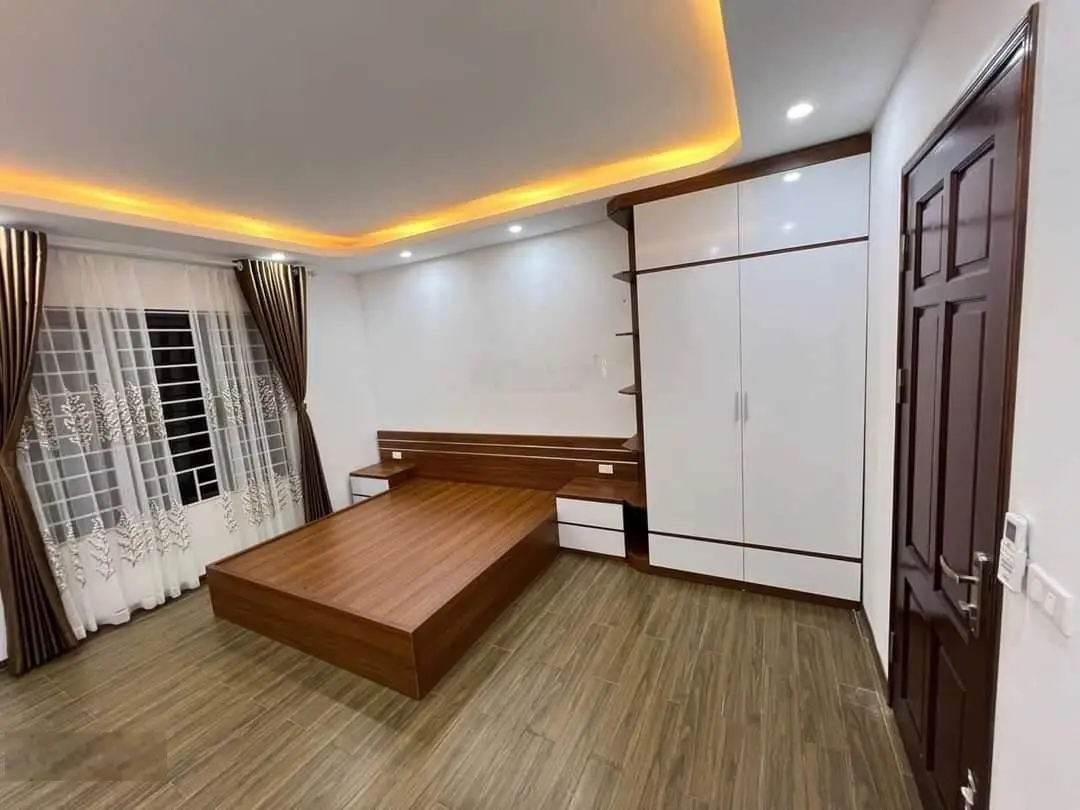 Hiếm có 5 tỷ nhỉnh - 45m2 nhà đẹp lô góc - tiện ích bạt ngàn - gần phố - ngõ nông