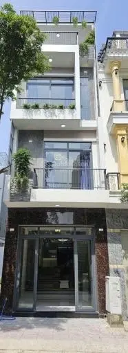 Ngộp vốn bán gấp nhà Trương Quyền P6 Q3. DT 82,8m2 giá 3tỷ7 gần chợ Tân Định. Đang cho thuê 28tr/th