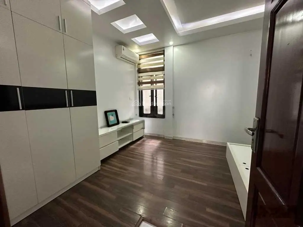 Bán nhà Ái Mộ - bồ đề cực đẹp, hiếm 42m2, 5T, 5.8 tỷ full nội thất ra phố 10m nhà đẹp sang trọng