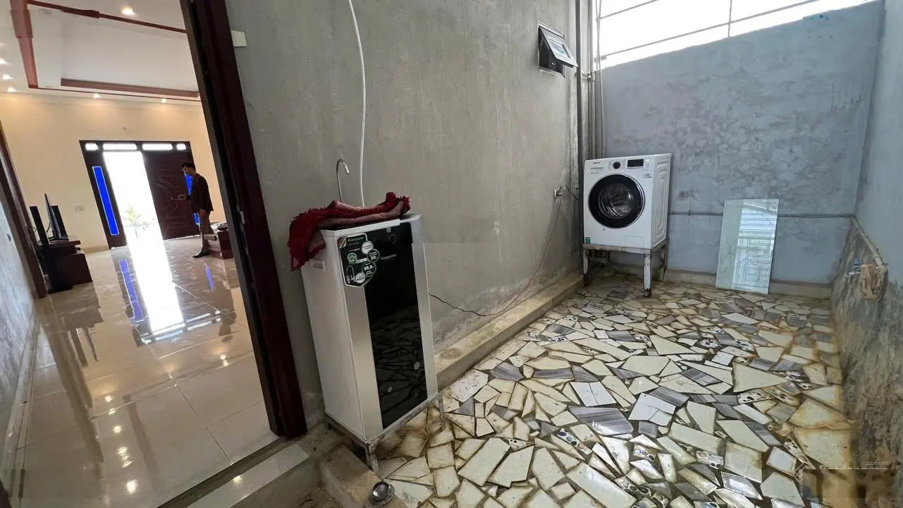Bán biệt thự trung tâm hành chính huyện Vân Hồ DT 245m2, đường 23,5m, đầy đủ tiện nghi, giá 3,2 tỷ