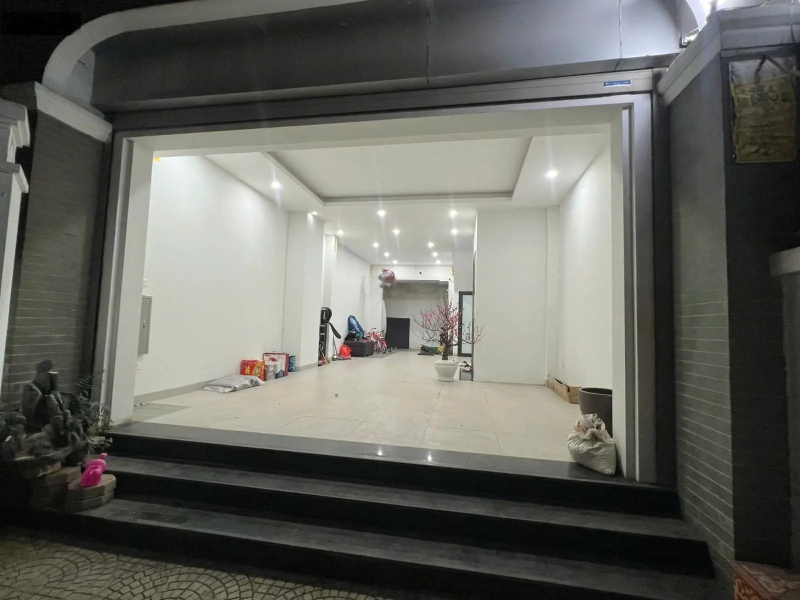 Gia đình có căn 69mx5 tầng 1tum đủ đồ chỉ việc ở giá 18ty tại Khu đô thị phùng khoang
