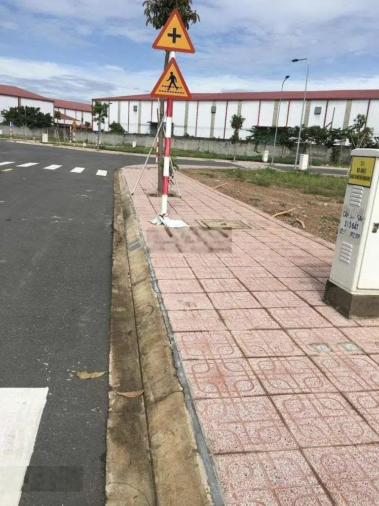 Đất nền siêu đẹp cho quý khách hàng đầu tư không phải lo nghĩ về đường sá dân cư 180m2