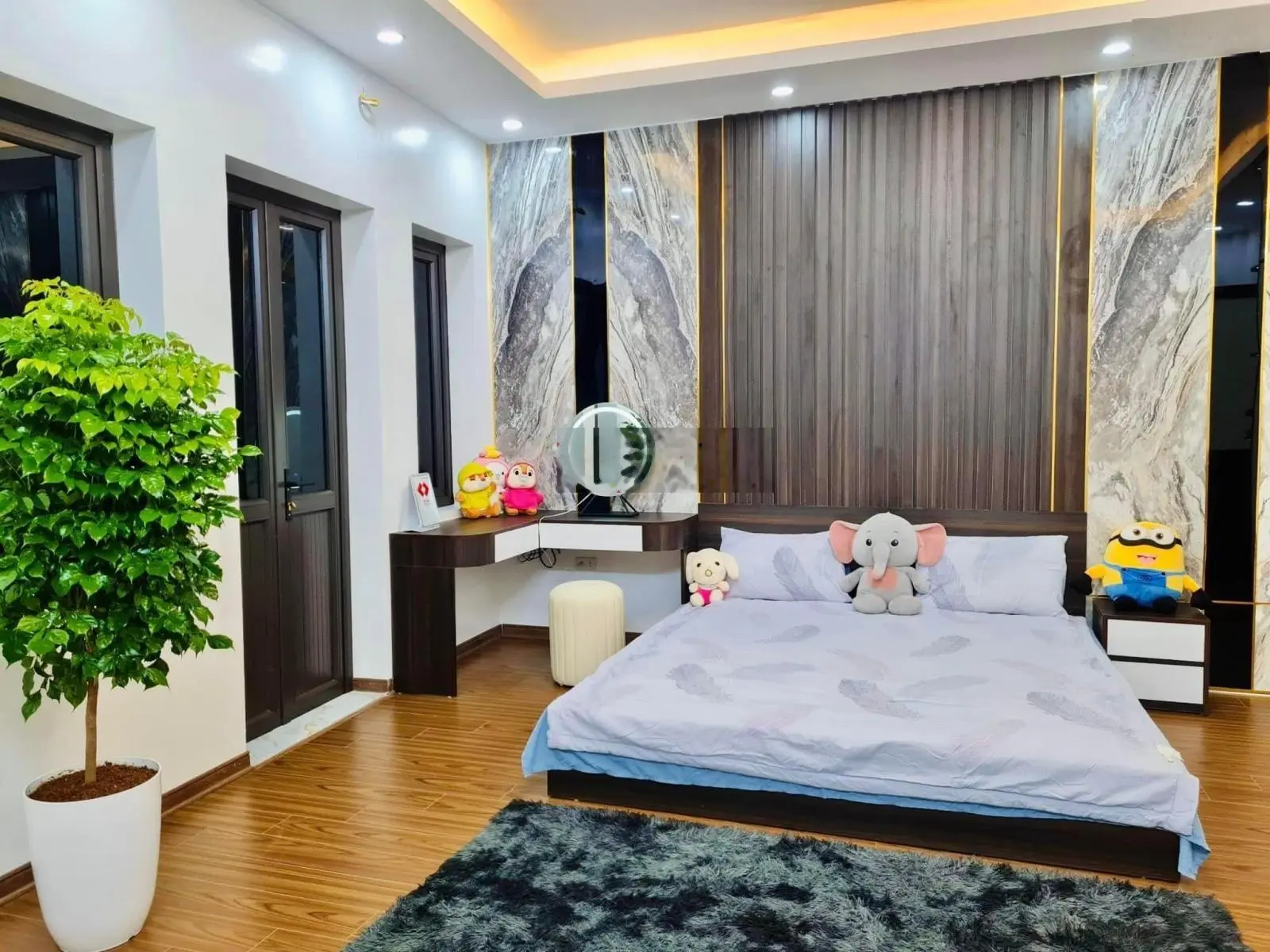 Bán nhà Kim Mã, ba đình, tặng full nội thất, ở ngay, 45m2 5 tầng, giá 7.8 tỷ