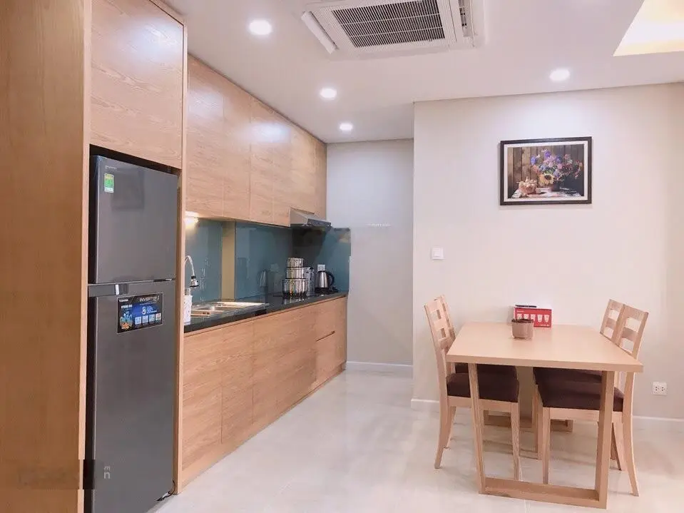 Cần bán căn hộ Vinhomes D'Capitale 2PN 65m2 giá 5,5 tỷ tại Cầu Giấy