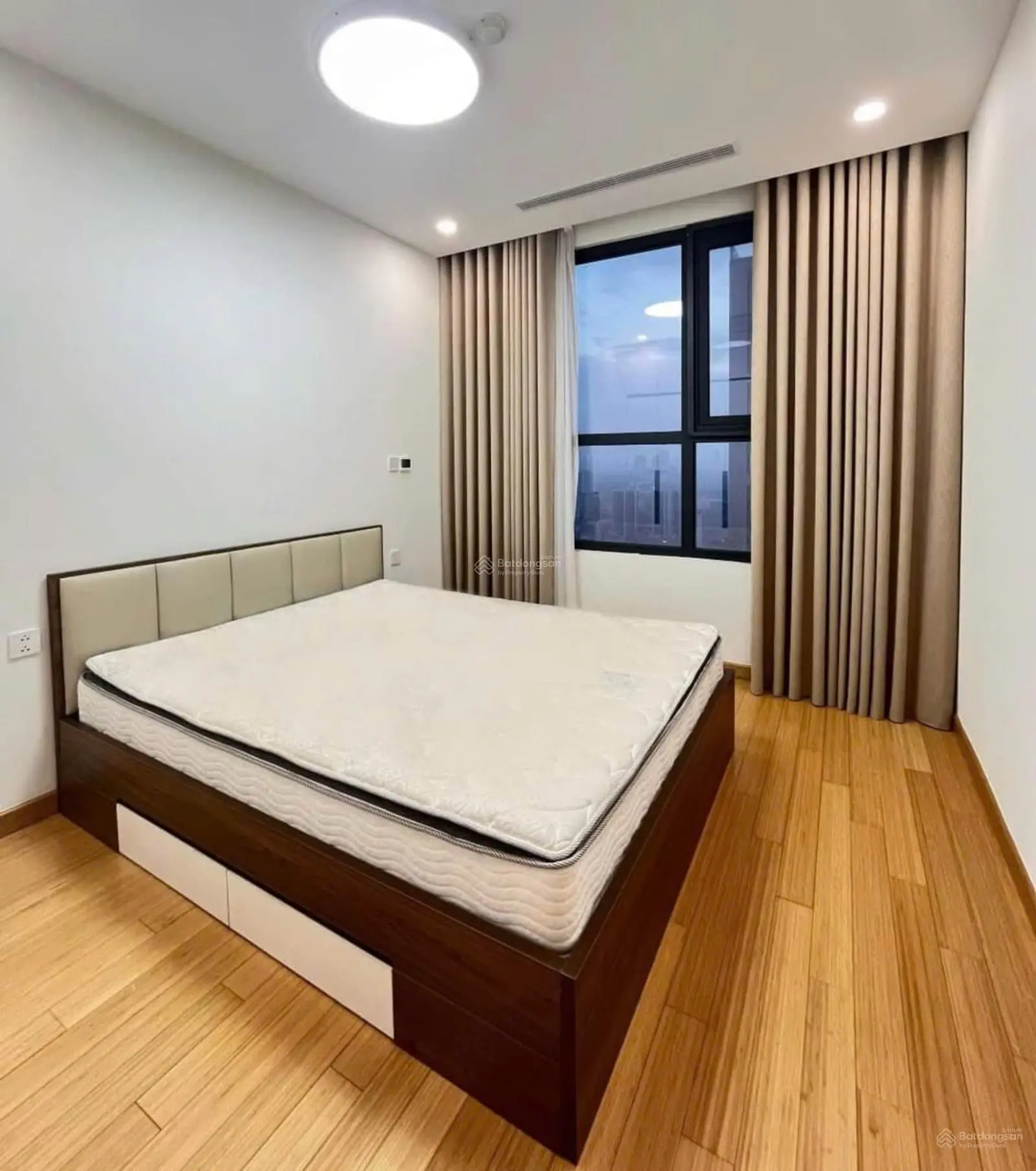 CHÍNH CHỦ BÁN CC BOOYOUNG CT7 - MỖ LAO - HÀ ĐÔNG. DT 100M 3 NGỦ. ĐẦY ĐỦ NỘI THẤT. GIÁ THẬT 4,9 TỶ