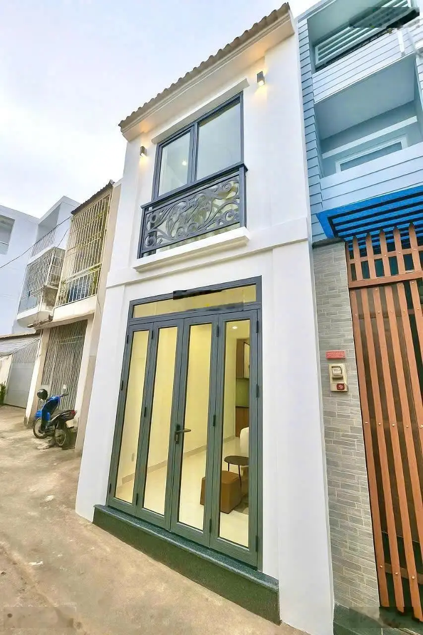 Chính chủ cần bán nhà 2MT HXH Trần Văn Đang, Q3