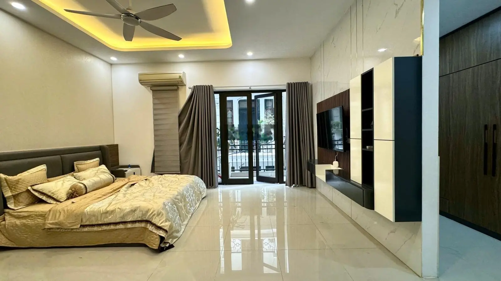 Bán nhà phố Phạm Tuấn Tài 66m2 nhỉnh 19 tỷ, vỉa hè, gara ô tô, gần phố, văn phòng